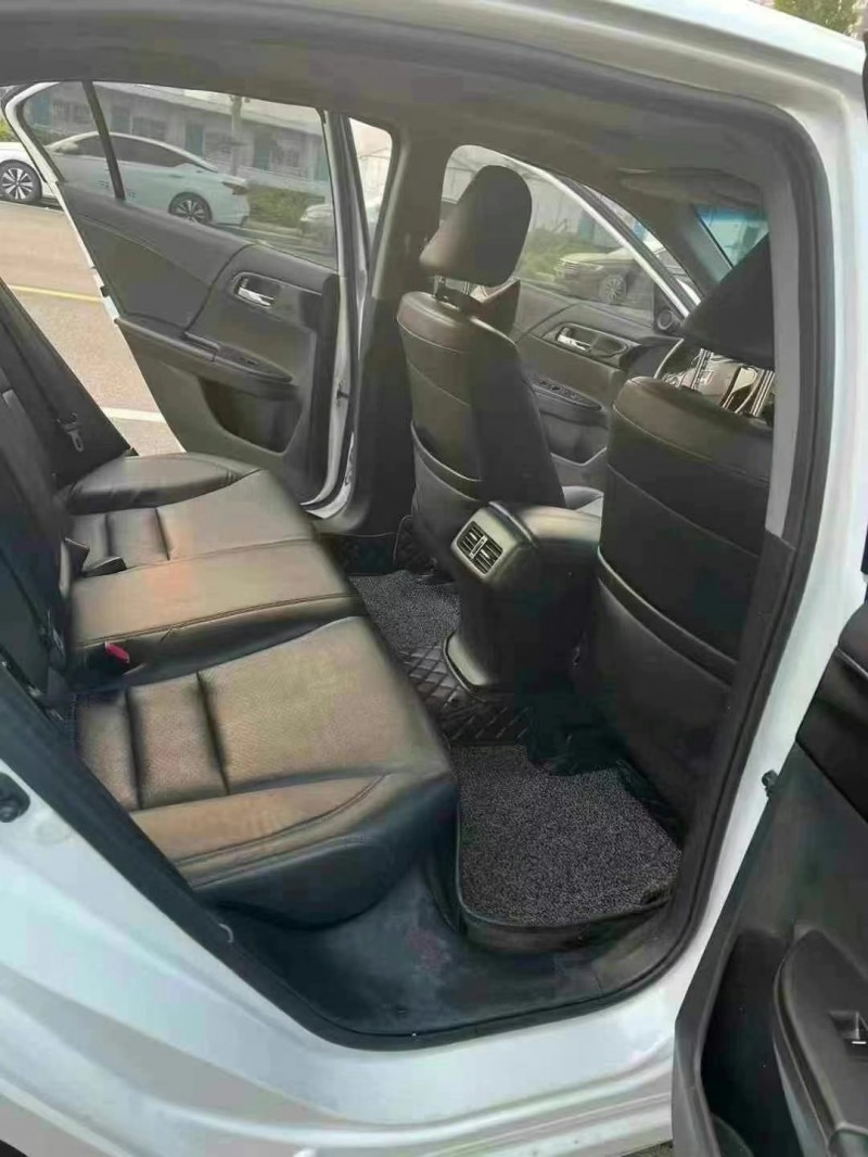 郑州18年本田雅阁6