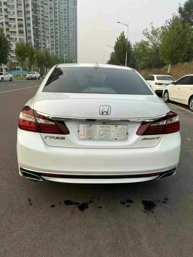 郑州18年本田雅阁9