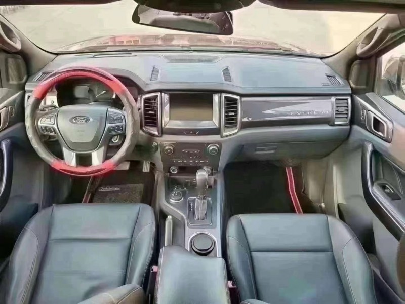 济宁17年福特撼路者4