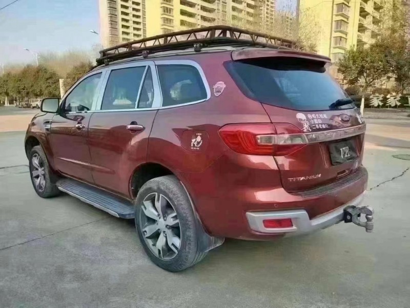 济宁17年福特撼路者7