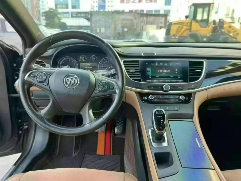 东莞17年别克君越9