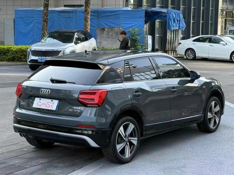 广州22年奥迪Q27