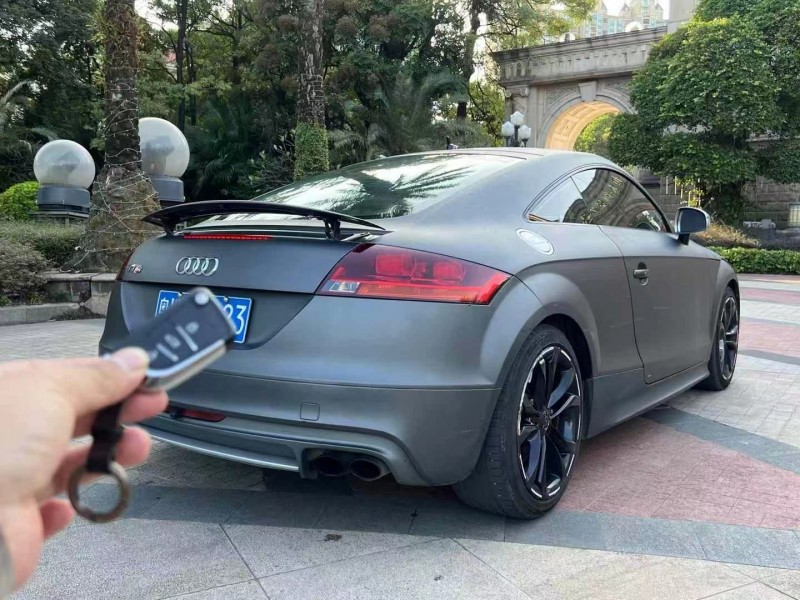 广州11年奥迪TTS5