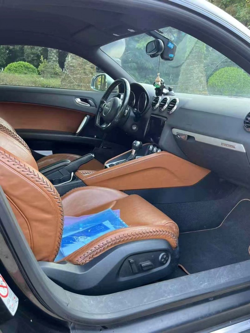 广州11年奥迪TTS6