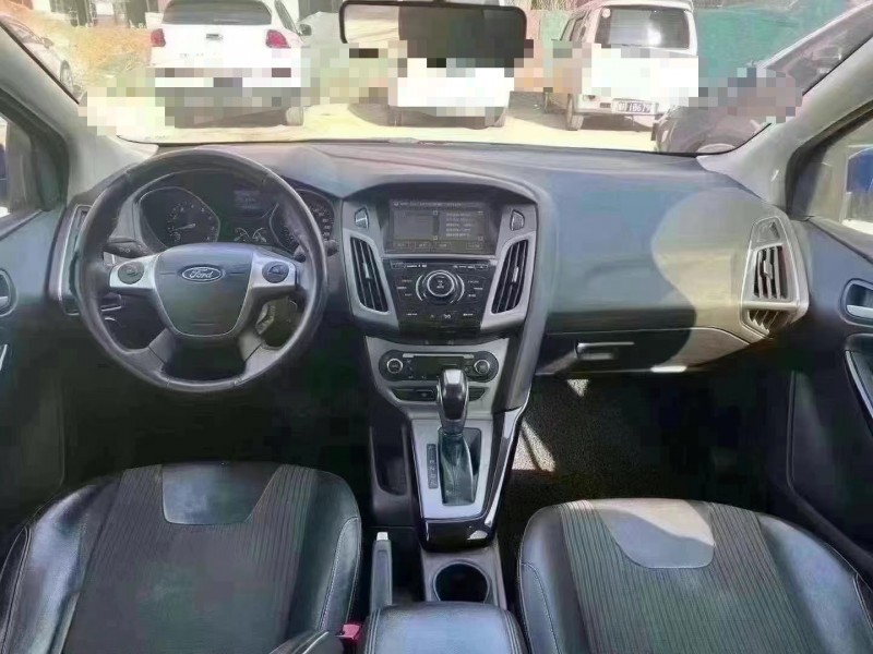 济宁13年福特福克斯4