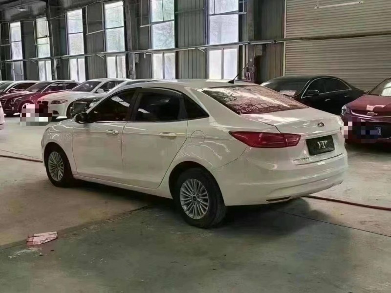 济宁17年福特福睿斯5