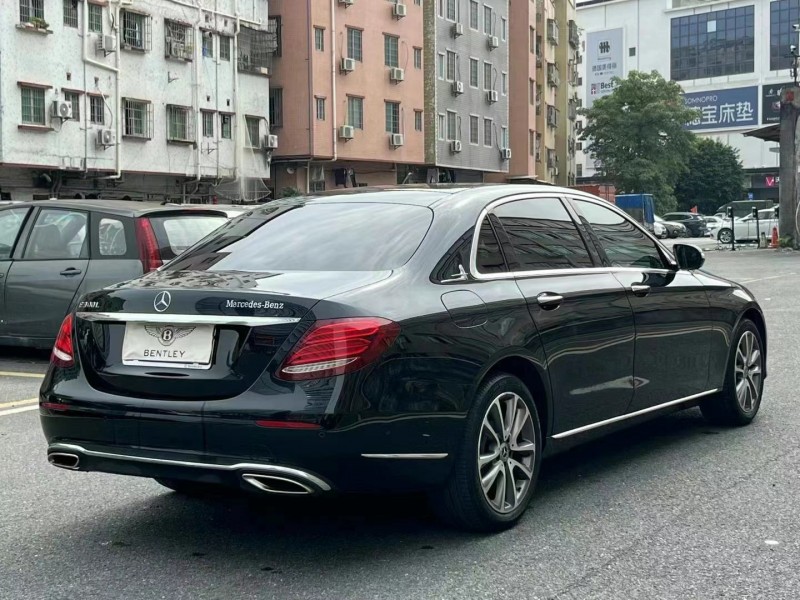 广州19年奔驰E4