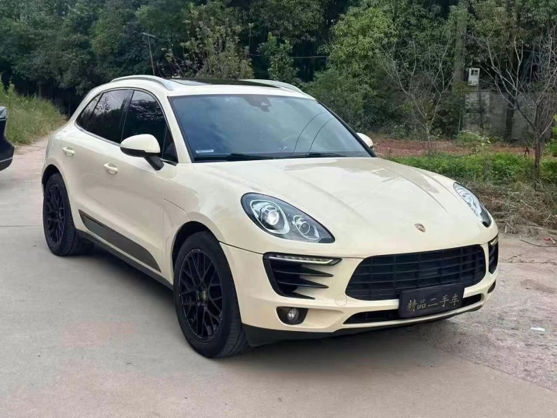 紹興14年保時捷Macan1