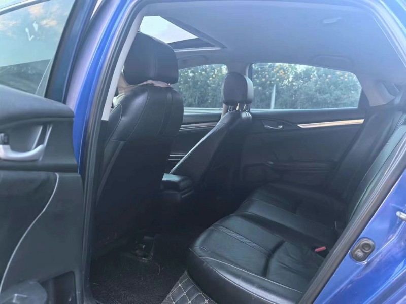 广州17年本田思域7