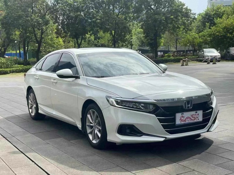 佛山22年本田雅阁2