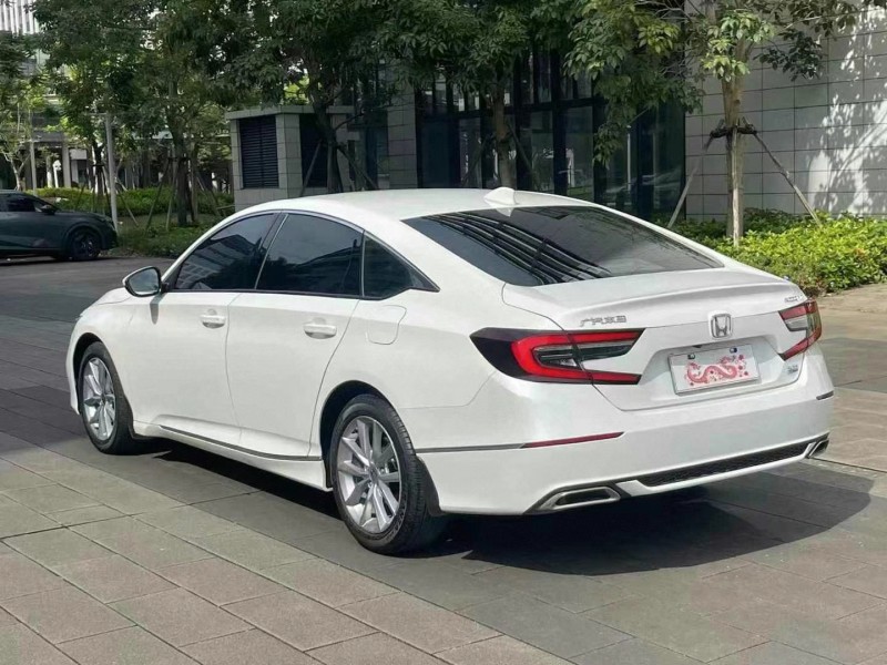 佛山22年本田雅阁4