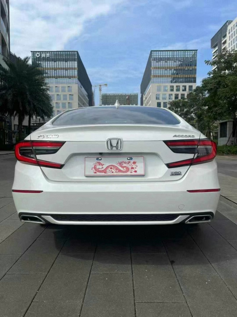 佛山22年本田雅阁9