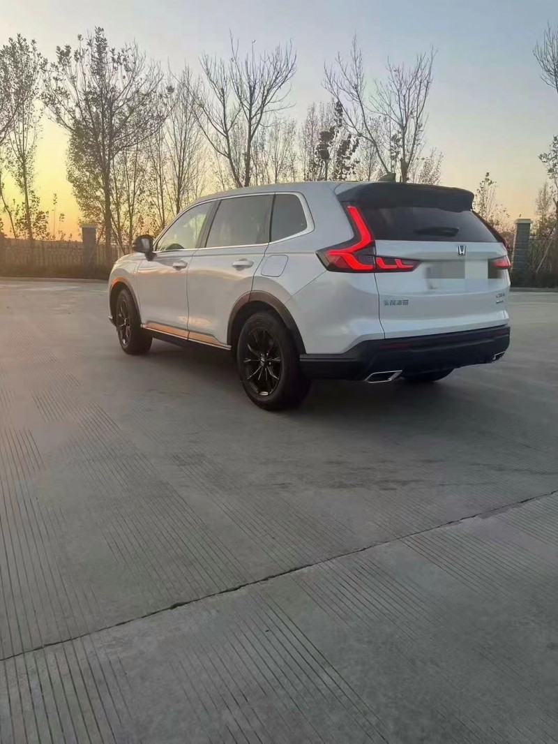 济宁24年本田CRV4