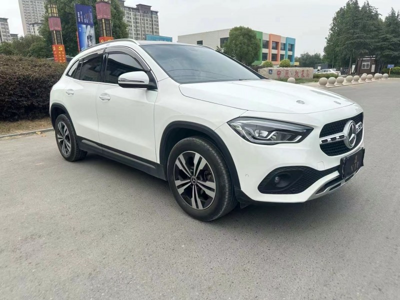 徐州21年奔驰GLA2