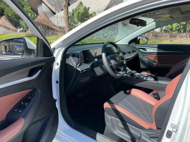 深圳23年长安汽车逸动6