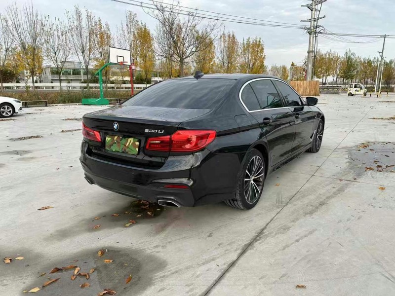 徐州20年宝马5系8