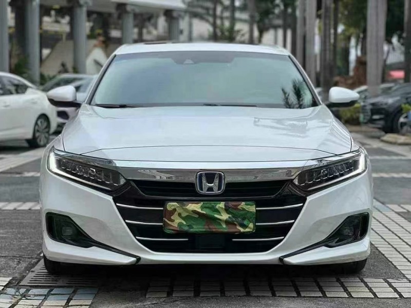 东莞22年本田雅阁1