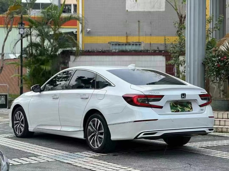 东莞22年本田雅阁7