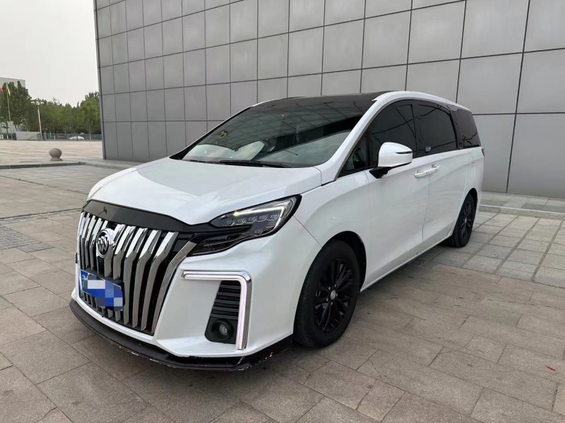 保定21年别克GL82