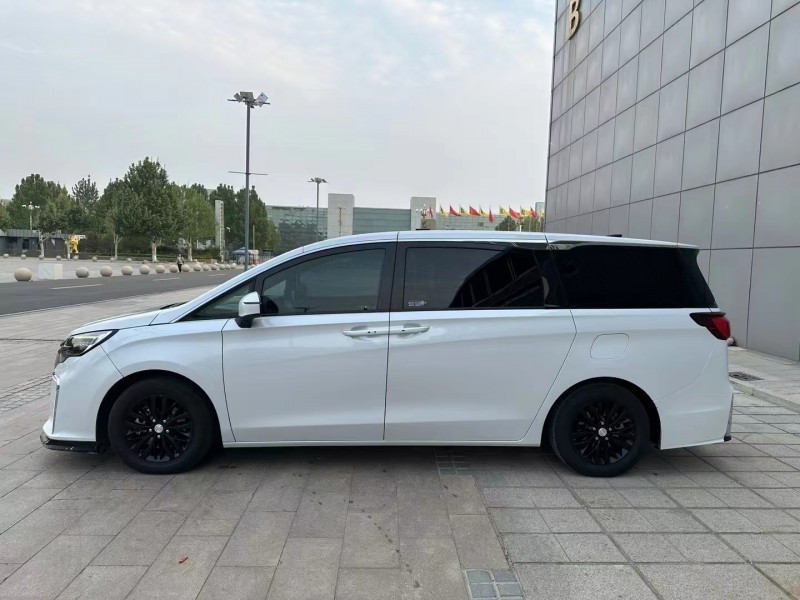 保定21年别克GL87