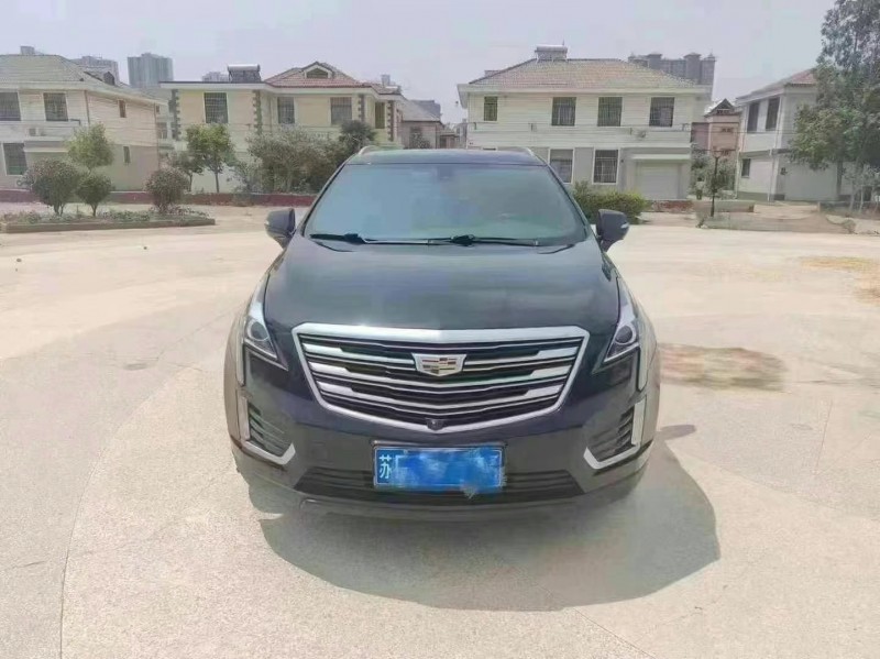 济宁19年凯迪拉克XT51
