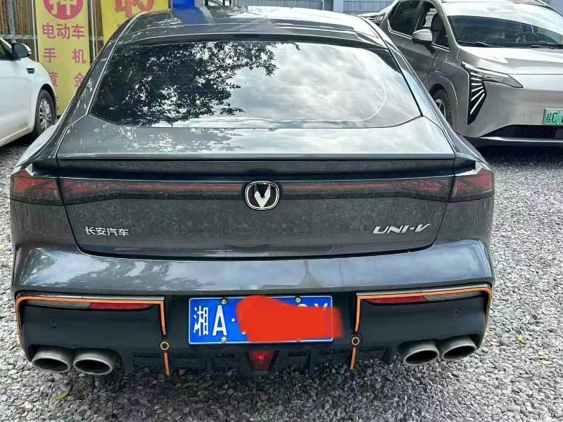 桂林23年長安汽車UNI-V4