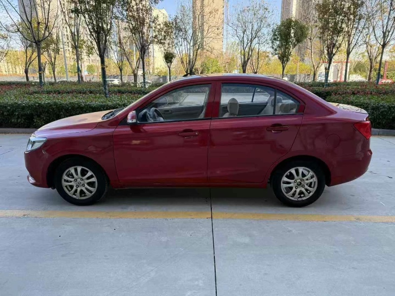 濱州16年長安汽車悅翔5