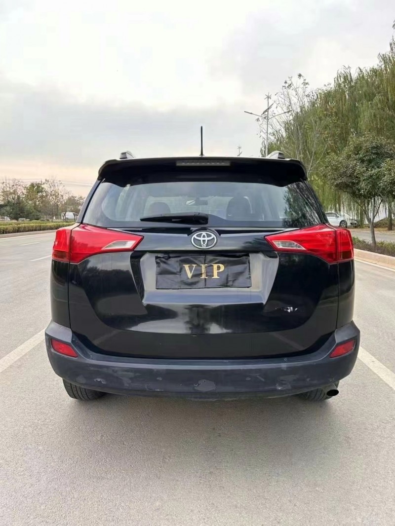 济宁13年丰田RAV4荣放3
