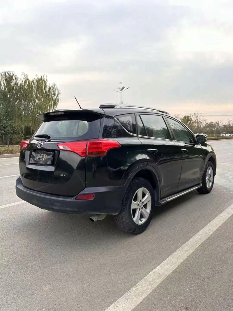 济宁13年丰田RAV4荣放5