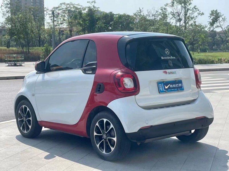 东莞17年奔驰smart8