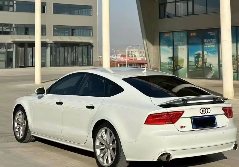 济宁15年奥迪A6L2