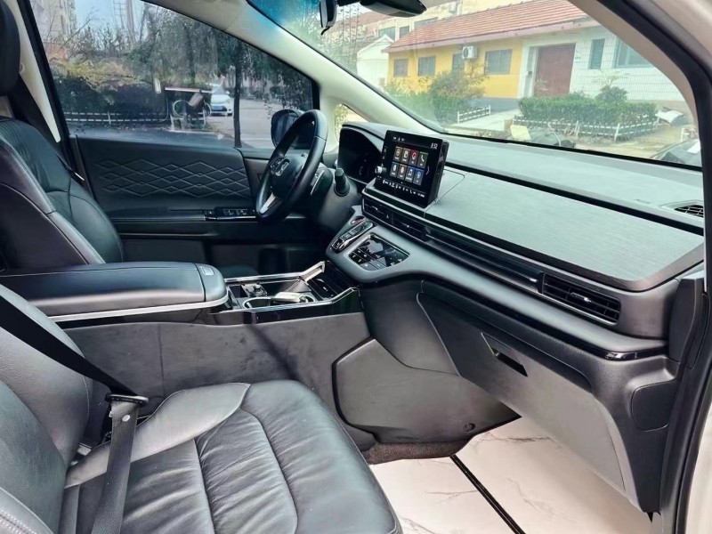 济宁23年本田艾力绅7