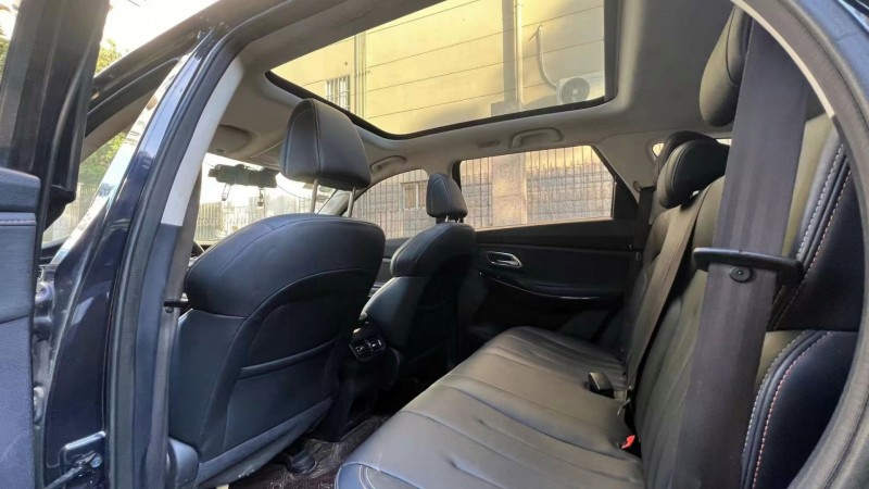 金华20年长安汽车欧尚8