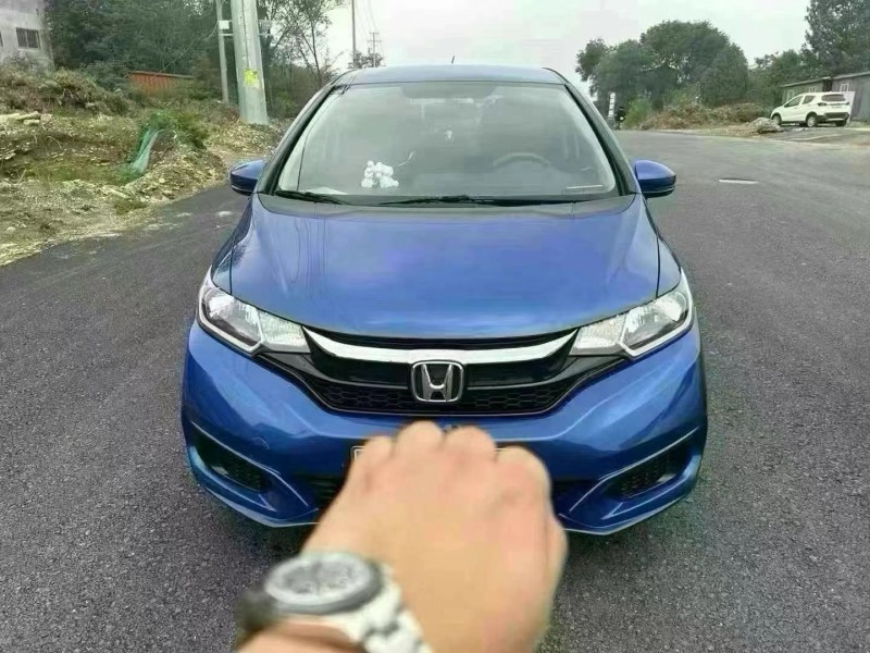 济宁19年本田飞度1