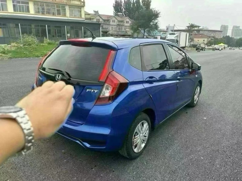 济宁19年本田飞度8