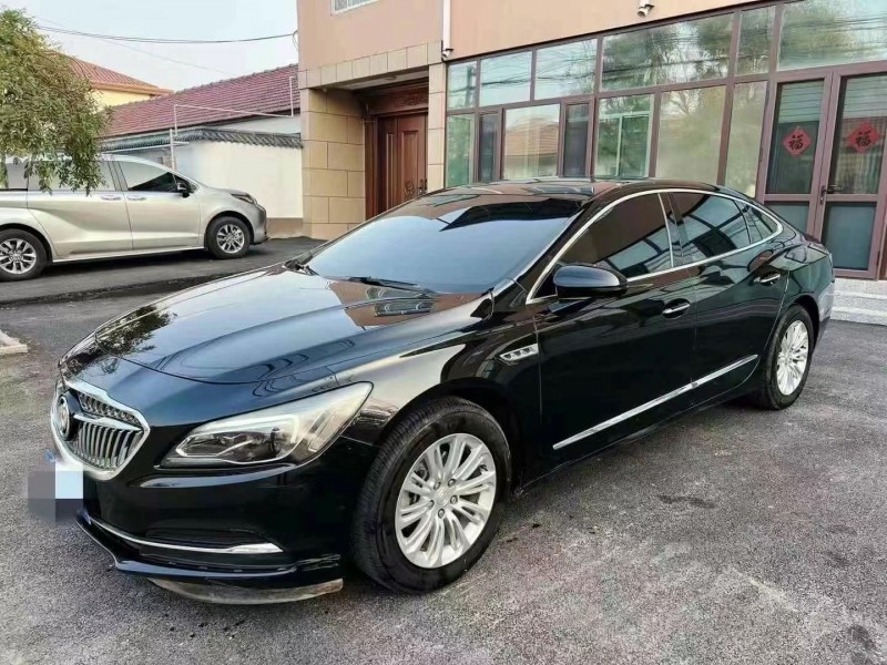 济宁19年别克君越6