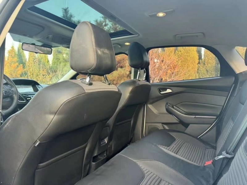 济宁17年福特福克斯6