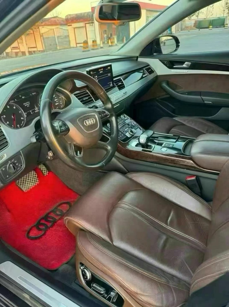 济宁14年奥迪A8L3