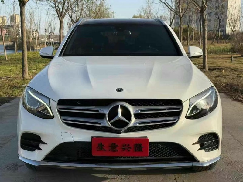 济宁19年奔驰GLC1