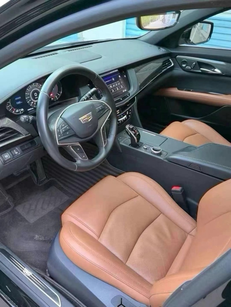 济宁20年凯迪拉克CT68