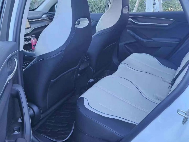 保定24年比亚迪驱逐舰8