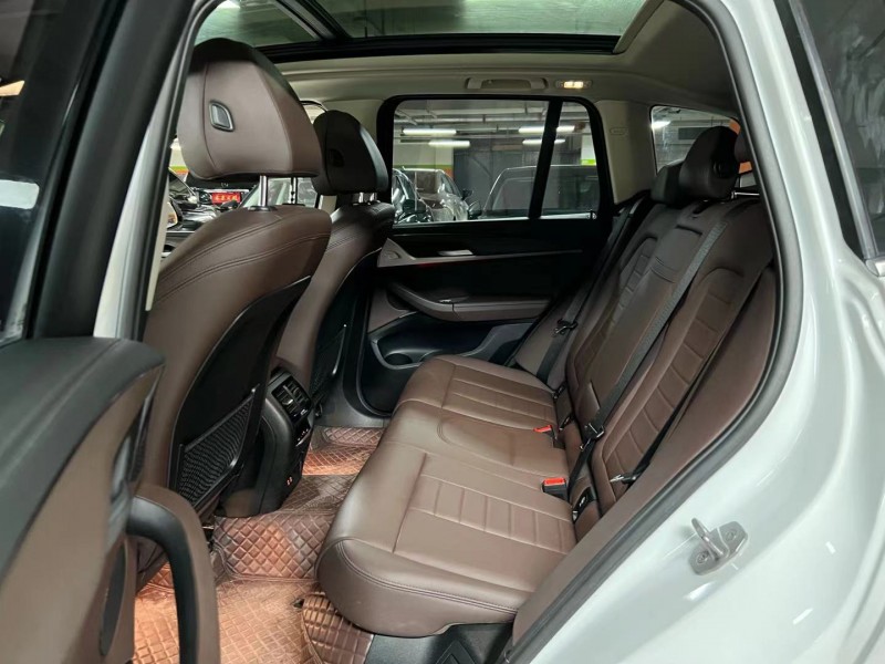 成都20年宝马X37