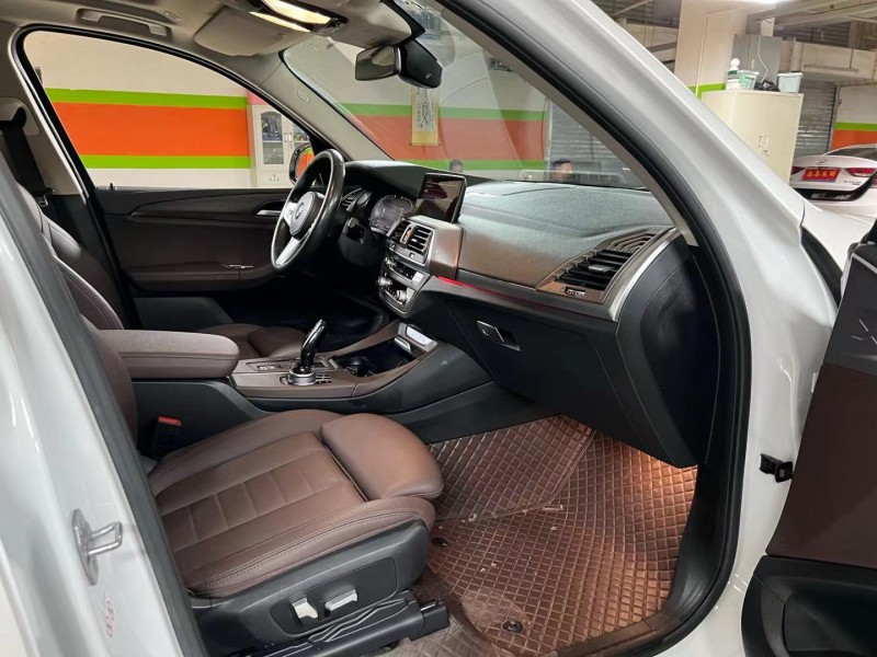 成都20年宝马X38