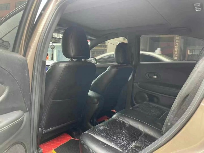 济宁16年本田XRV7