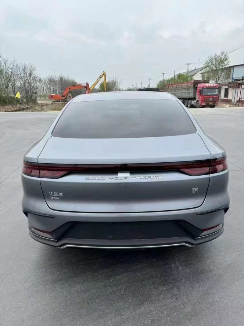 济宁24年比亚迪汉8