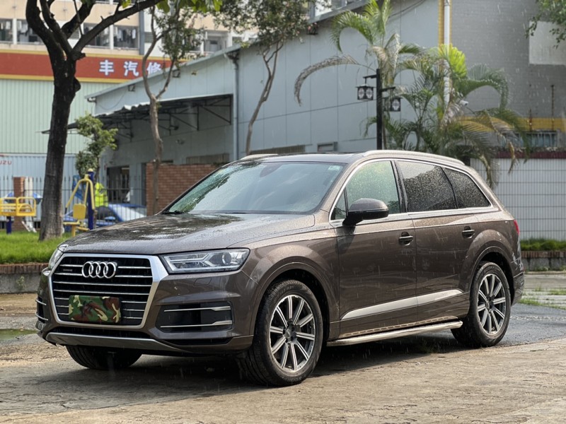 东莞17年奥迪Q73