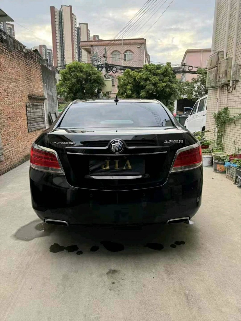 东莞13年别克君越7