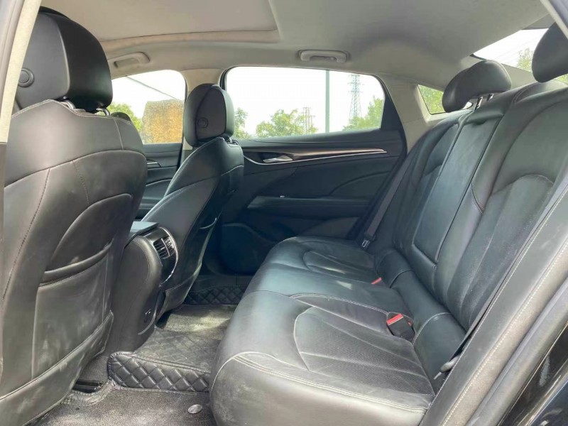 徐州19年别克君越5