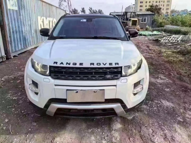 青岛13年路虎极光1