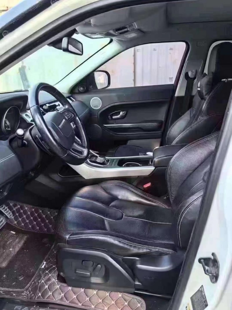 青岛13年路虎极光4